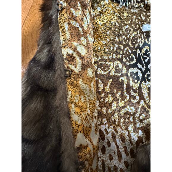 Peter Nygård Faux Fur Hooded Vest Terra Brown Size 4P NWT - Picture 7 of 9